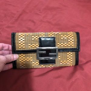 Fendi wallet *PRICE FIRM*